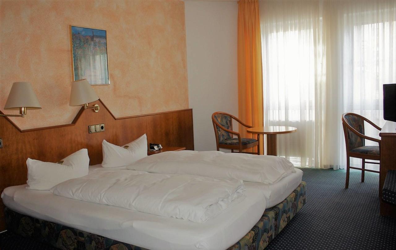 Hotel Schoene Aussicht Giessen Luaran gambar